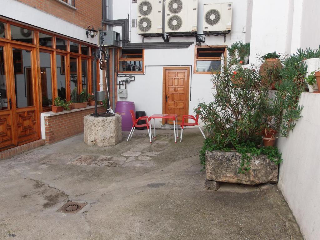 Hostal-Restaurante San Antolin Тордесиляс Екстериор снимка