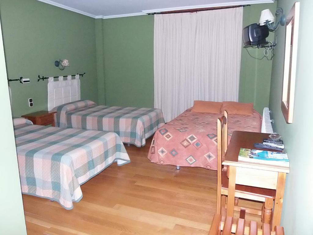 Hostal-Restaurante San Antolin Тордесиляс Екстериор снимка